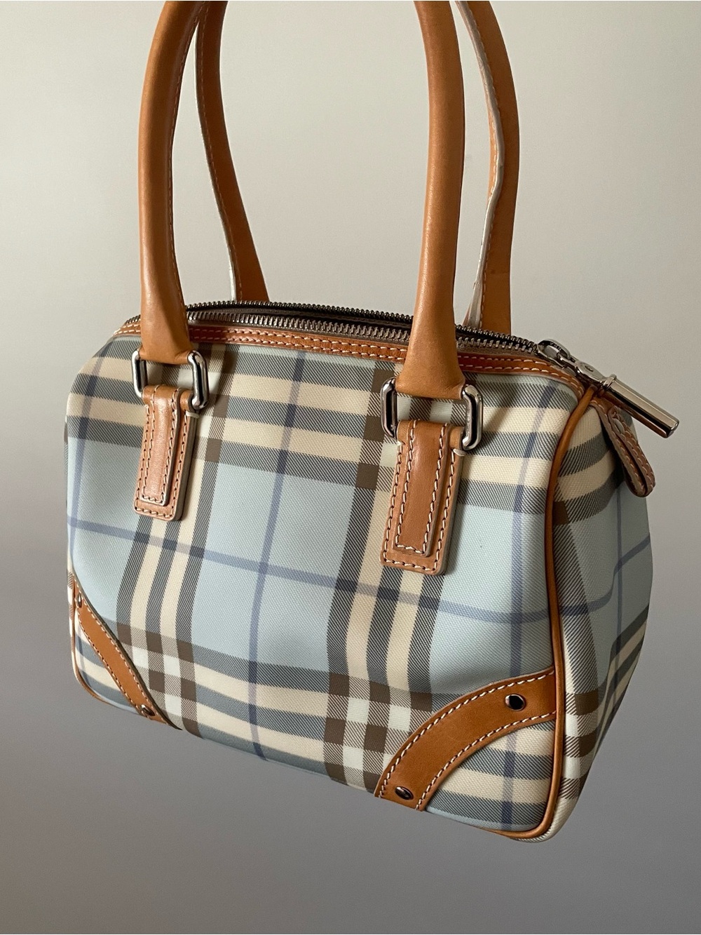 authentic burberry blue nova check bag🩷super rare and hard to find